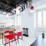 Trastevere Design Loft - My Extra Home