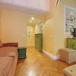 Pantheon Luxury Apartment