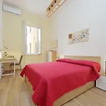 Prestigious Re Di Roma Apartment