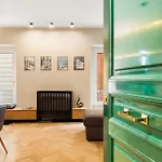 Spanish Steps Modern Gem