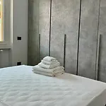 Contemporary Comfort Stylish Modern Apartment