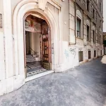 Sunshine Hostel