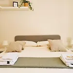 Relais Cassia Rome - Parking, Wi-Fi & Barbecue