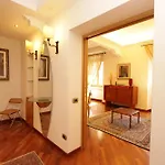 Modena Flat