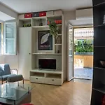 Domus Alexander, Terrace Downtown Apartment