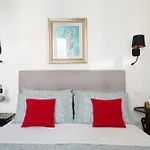 La Stella Apartment By Hostand