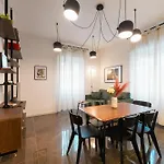 Roomeasy Vatican Apartment