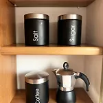 Casualsuiteradio