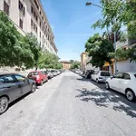 Caracciolo Apartment - Metro San Giovanni