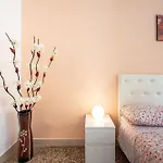 Caracciolo Apartment - Metro San Giovanni