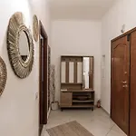 Aurelia 386 Vatican House