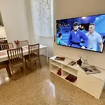 Anna\'S House