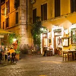 Casa Cecilia Roma