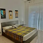 Tiburtina Station Apartment