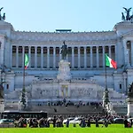 Colosseo Luxury Suite