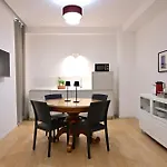 At Home Navona