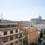 Charme E Lusso A San Pietro
