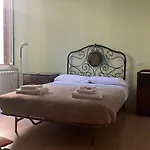Flat Central Rome 75 Sqm Sleeps 4 Popehs