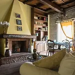 Crispi Deluxe 2 Bedroom