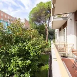 Dona\'S House