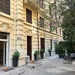 C1 Top Class Apartments, 2 Camere Delux, Max 6 Persone Distante 15 Minuti A Piedi Da Fontana Di Trevi