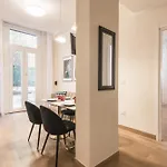 C1 Top Class Apartments, 2 Camere Delux, Max 6 Persone Distante 15 Minuti A Piedi Da Fontana Di Trevi