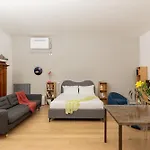 Iflat Cozy Studio In Monti