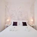 Le Ville Rooms Roma