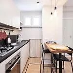 Cutilia Cozy Corner
