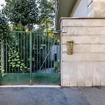 Villa Borghese - Futuristic Suite