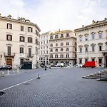 Pantheon Luxury Apartment
