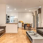 Romantic Piccolomini Lux Guest House