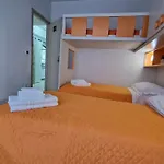 Brik\'S House