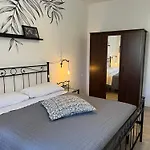 Eufonia Vinyl Friendly Apartment