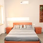 Colly\'S House