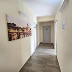 Giulya Guest House