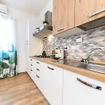 Metrofront-Apartment Roma