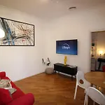 Pantheon 57 Apartment -A Pearl Experience In The Heart Of Rome
