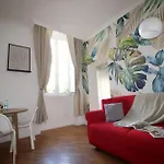 Pantheon 57 Apartment -A Pearl Experience In The Heart Of Rome