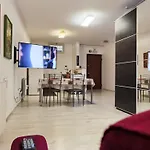 Ballarin Studio Apartment For Business Travels And Holidays