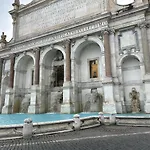 Lussuosa Casa Nel Cuore Di Trastevere