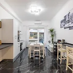 Gregorio VII Luxury Home Apartment