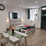 Sweet Rome Holiday Flaminio-The Biggest Shower