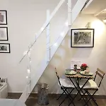 Bright And Cosy Appartament Near The City Center