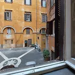 Pantheon Apartment Rondanini