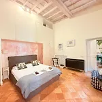 Luxury Piazza Navona Escape 11