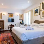 Fcr Rome Apartments Loft Campo De\' Fiori - Monserrato