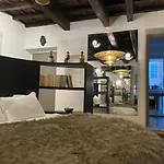 Monti Stunning Flat