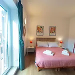 4 Cantoni, Cosy Apartment In Monti District