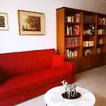 Garbatella Chippendale Apartment